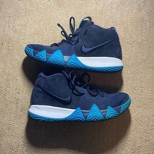 Nike, Kyrie 4 “Dark Obsidian” size 11.5. Worn handful of times - box missing lid